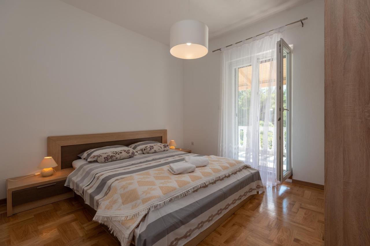 Apartman Tribunj Tribalj Exterior foto