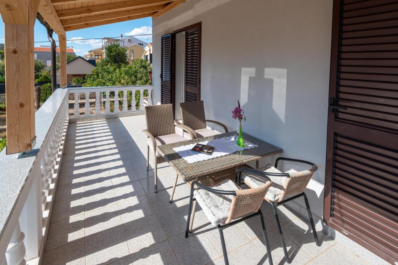 Apartman Tribunj Tribalj Exterior foto